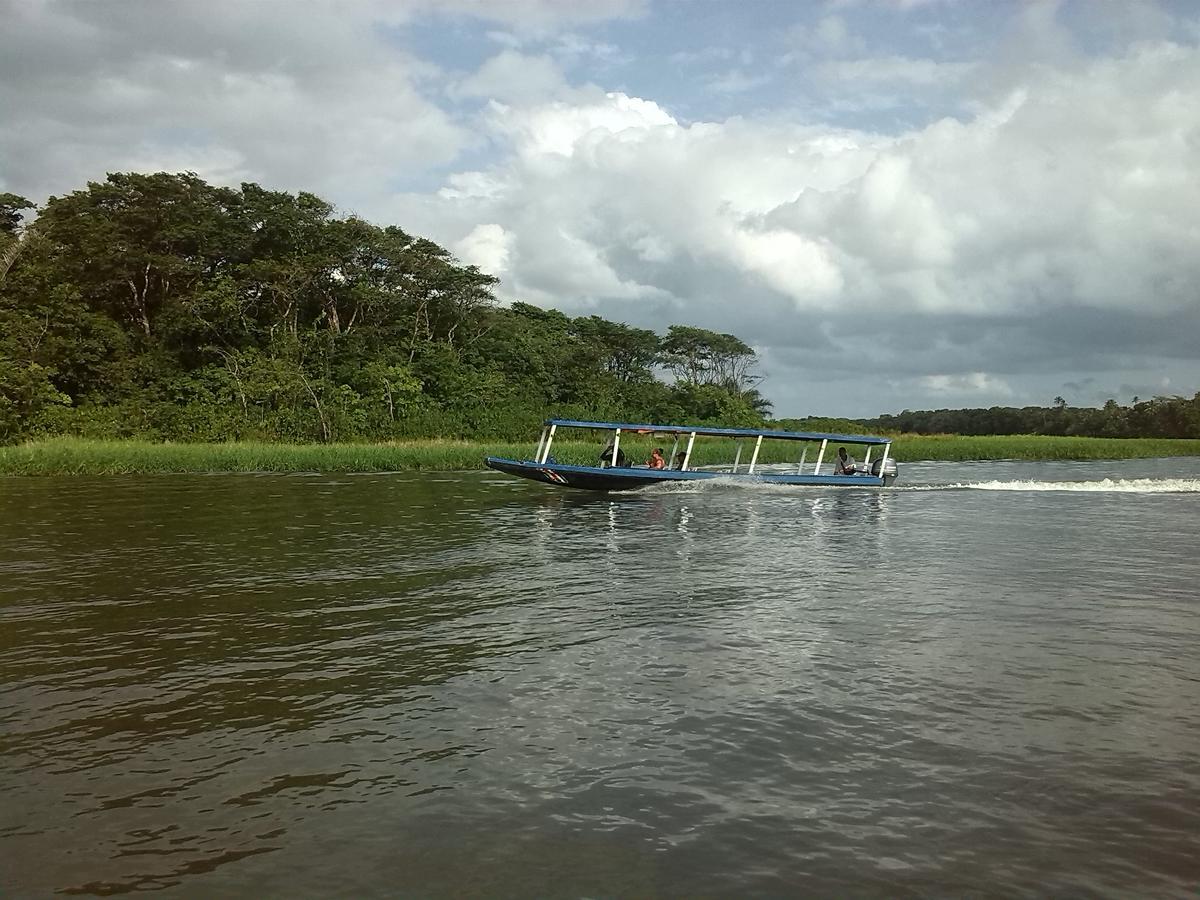Hotel Vista Al Tortuguero Cariari  ภายนอก รูปภาพ
