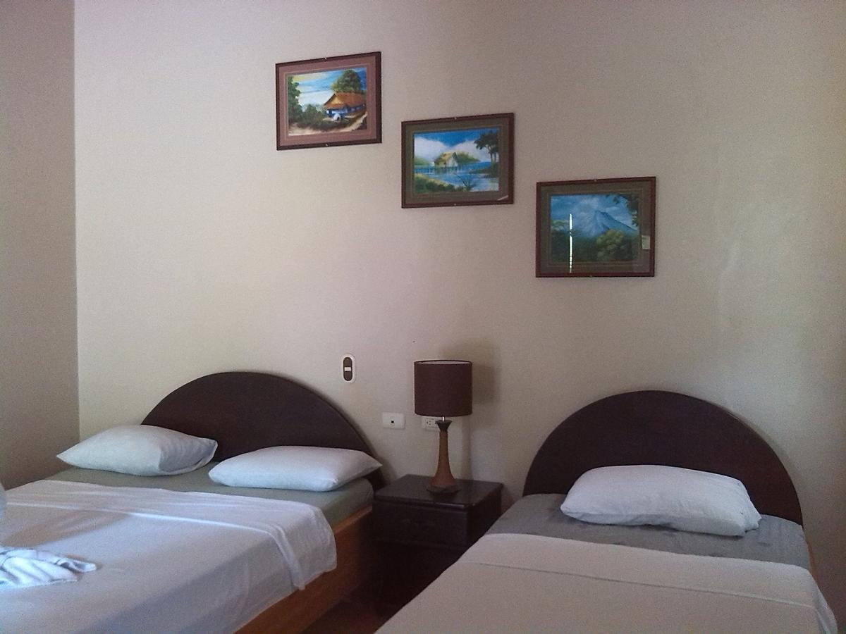 Hotel Vista Al Tortuguero Cariari  ภายนอก รูปภาพ