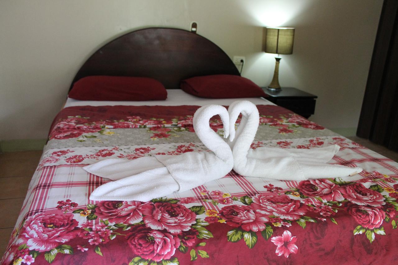 Hotel Vista Al Tortuguero Cariari  ภายนอก รูปภาพ